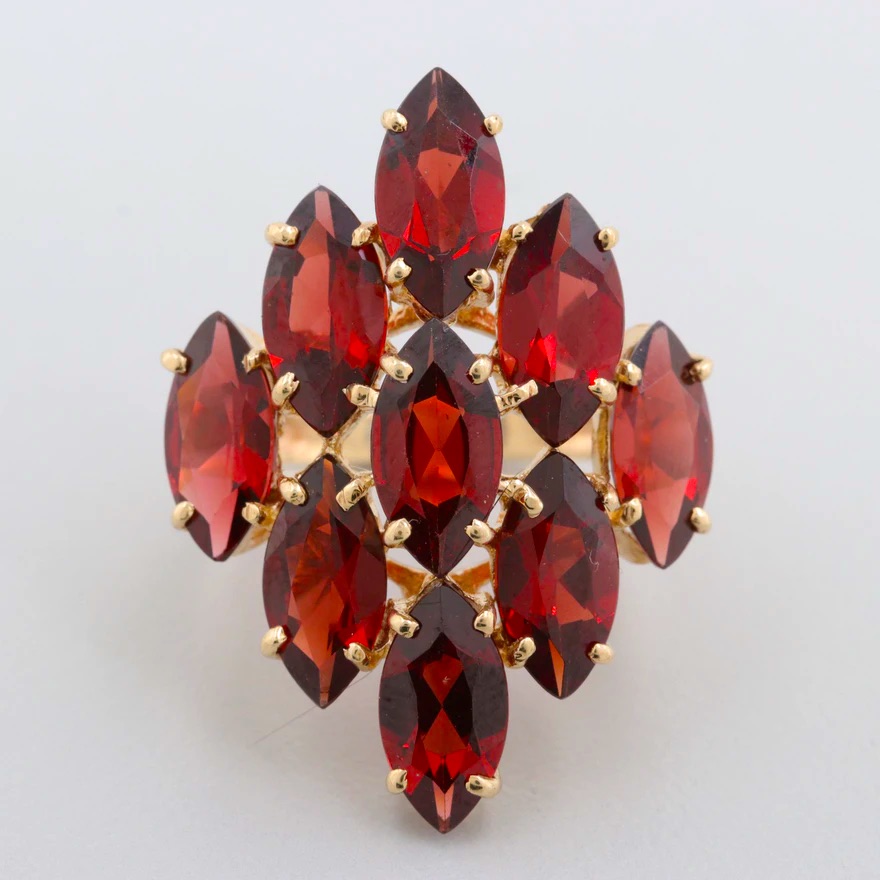 Beautiful 10k Yellow Gold Garnet Statement Ring